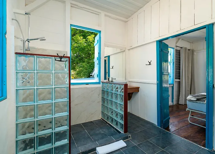 House 4* Beau Vallon (Mahe)