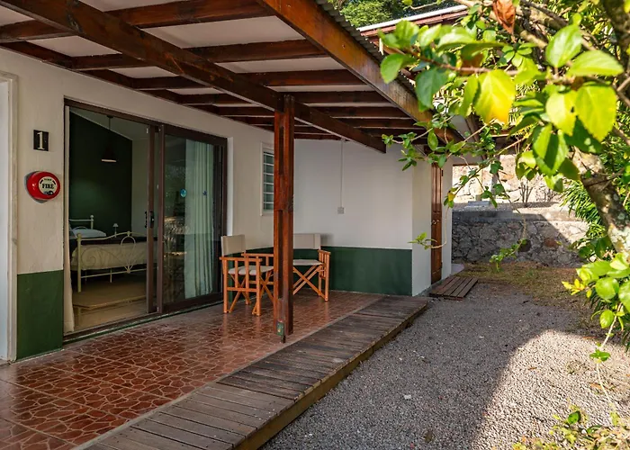 House Bed & Breakfast 4*
