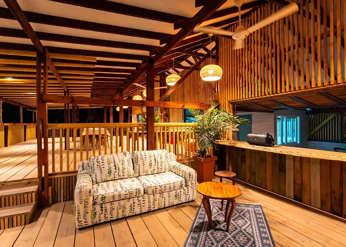 House Beau Vallon (Mahe)
