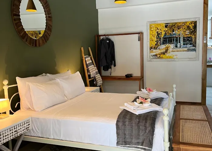 House Bed & Breakfast