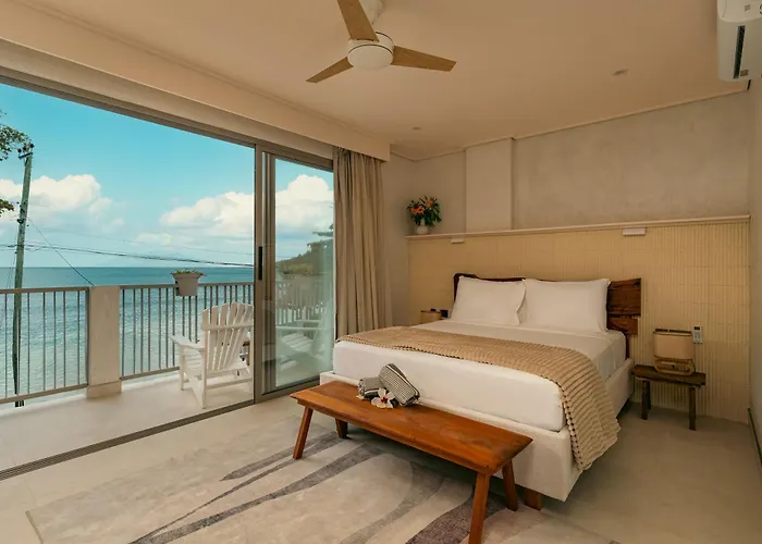 House 4* Beau Vallon (Mahe)