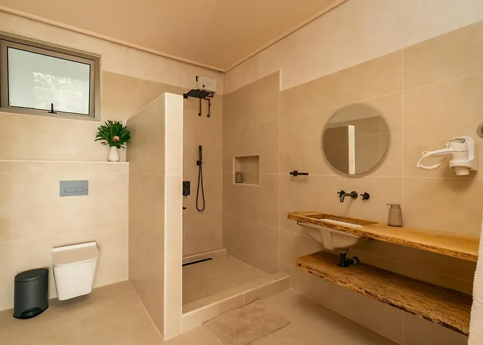 House 4* Beau Vallon (Mahe)